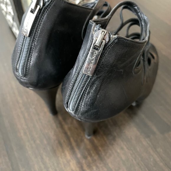 High heel booties - Picture 6 of 6